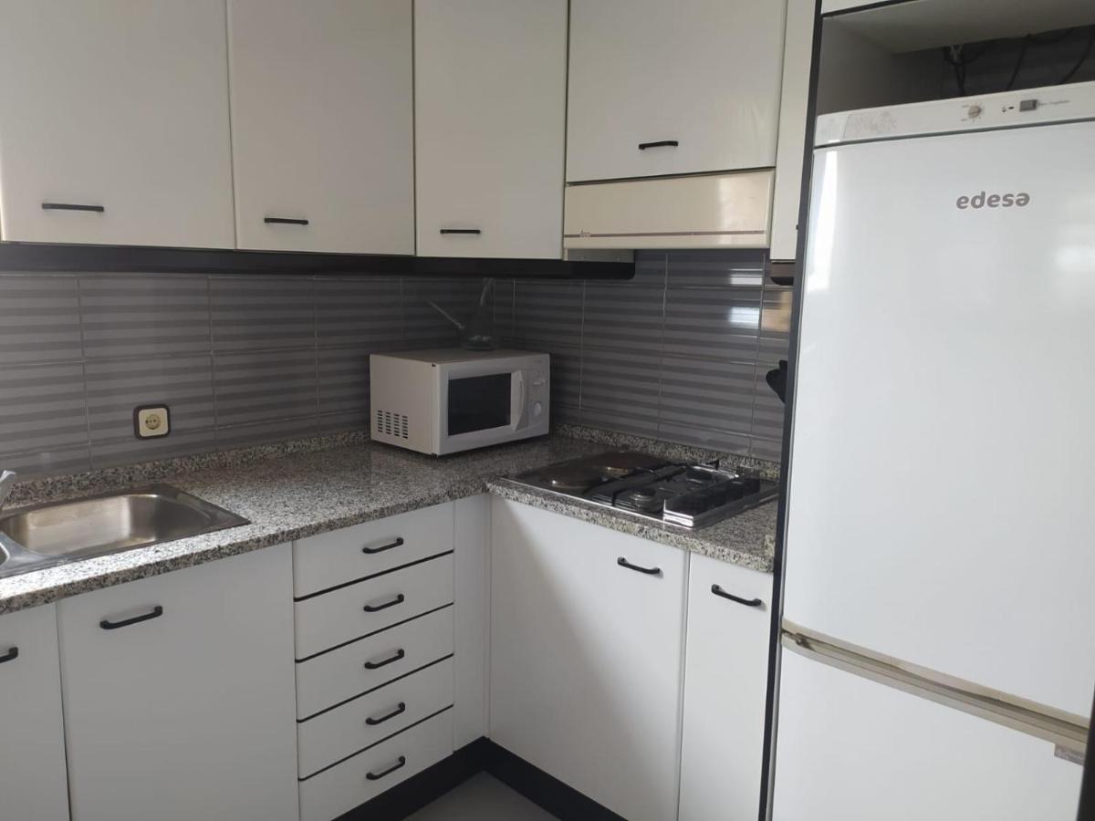 Apartamento Palmeras La Pineda Luaran gambar