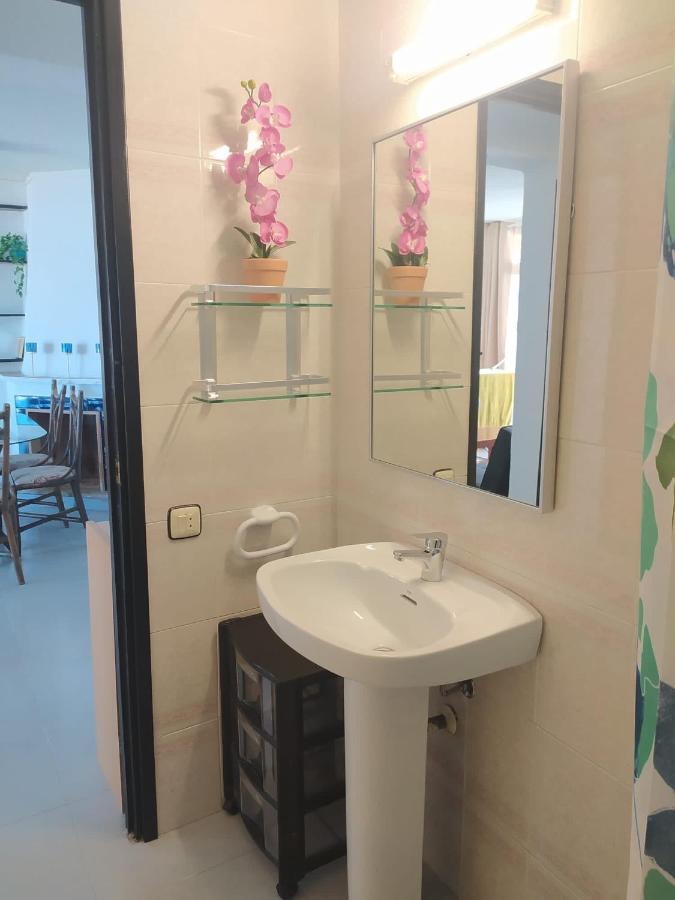 Apartamento Palmeras La Pineda Luaran gambar