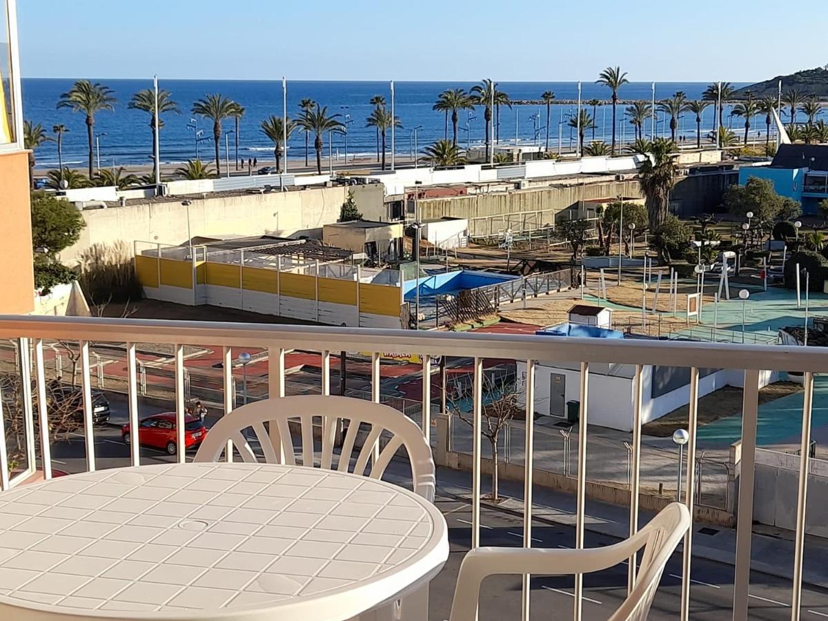 Apartamento Palmeras La Pineda Luaran gambar