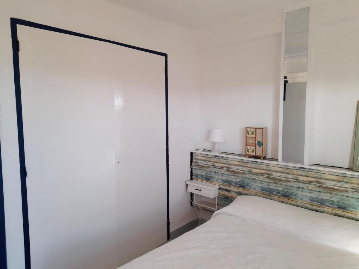 Apartamento Palmeras La Pineda Luaran gambar